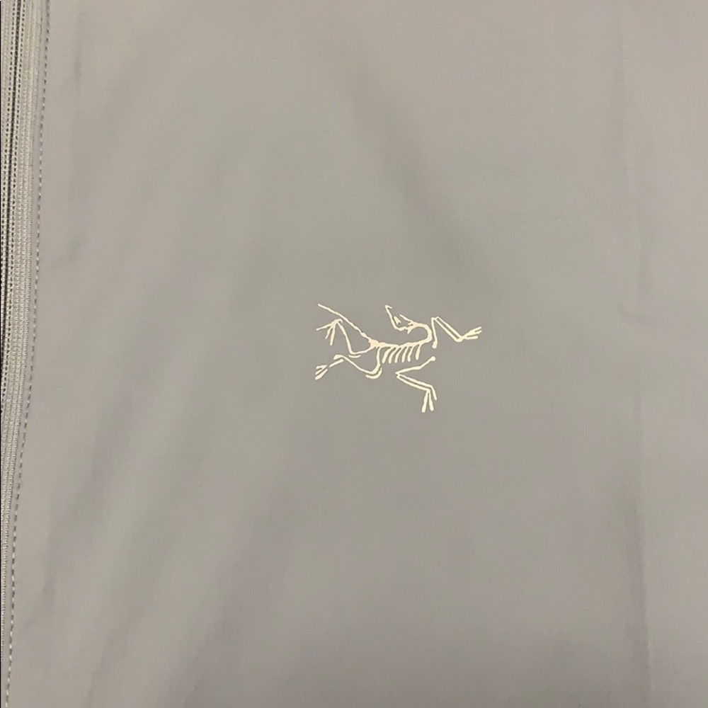 Brand new men’s Arc’teryx vest.